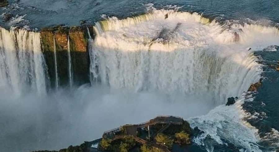 From Foz do Iguaçu: Argentinian Iguazu Falls with Ticket - The morning pickup from Foz do Iguaçu