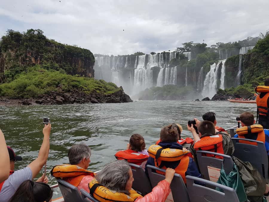 From Foz do Iguaçu: Iguazú Falls Boat Ride Argentina - Entering Iguazú National Park in Argentina