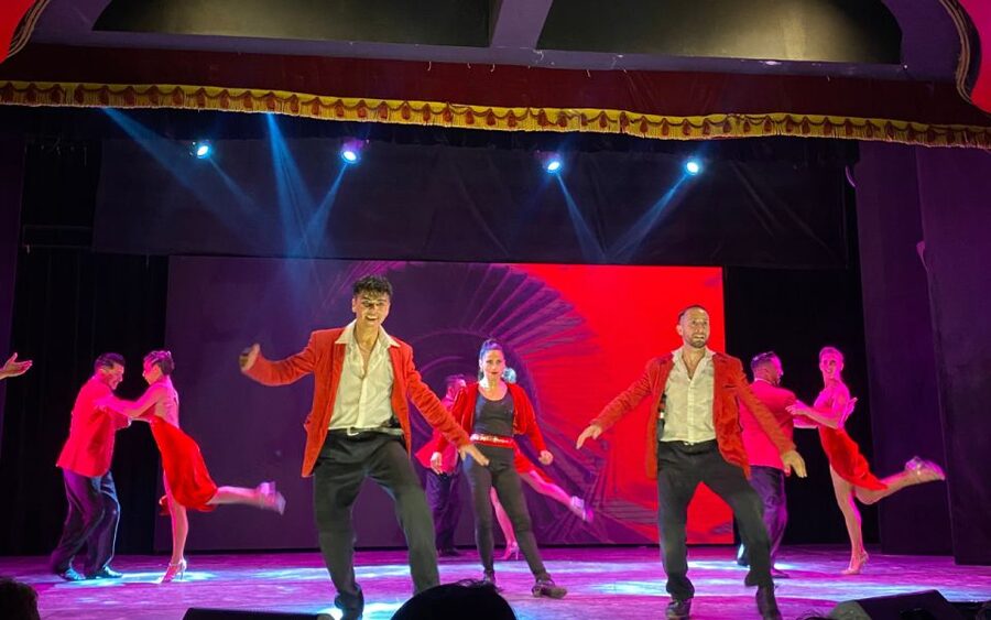 From Foz do Iguaçu: Madero Tango with dinner - Border documents can make or break the night