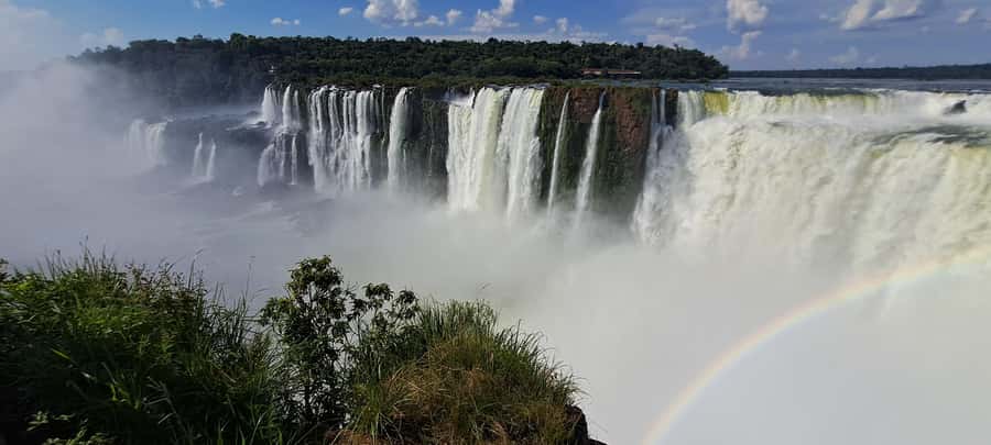 From Foz do Iguaçu: Tour to Argentinian Falls - The Lower Circuit: stairs, ramps, and close views