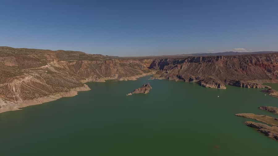 From Mendoza: Atuel Canyon Day Trip - Los Nihuiles: a useful stop before the canyon