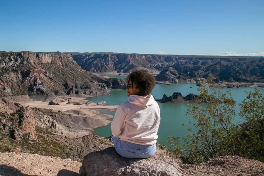 From Mendoza: Atuel Canyon Day Trip - Starting south through the Uco Valley