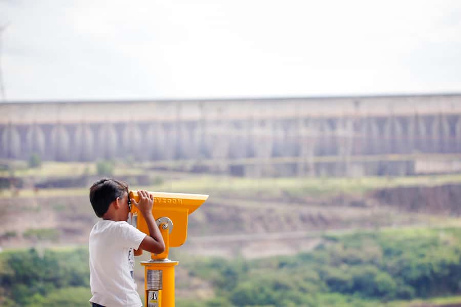 From Puerto Iguazu: Itaipu Dam Tour with Entrance Ticket - Crossing between countries adds real planning