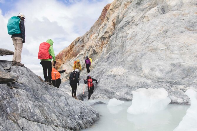Full Day Reduced Tour to the Ojo del Albino Glacier in Argentina - The 4.5-kilometer walk to Laguna Esmeralda