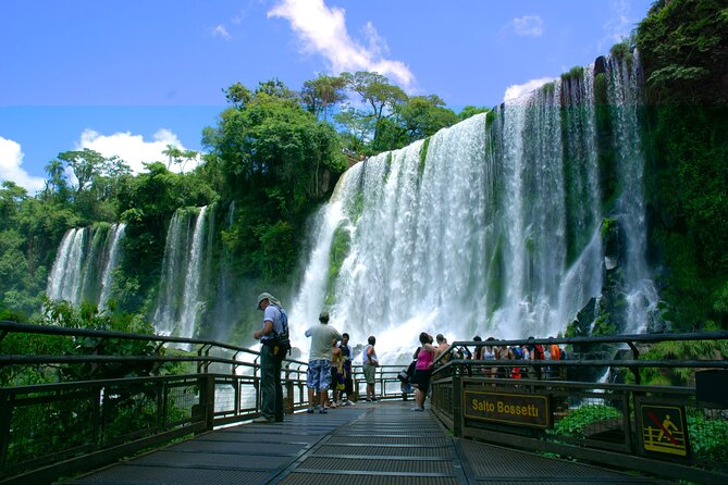 Full-Day Tour to Iguazu Falls - Hotel pickup and the morning drive