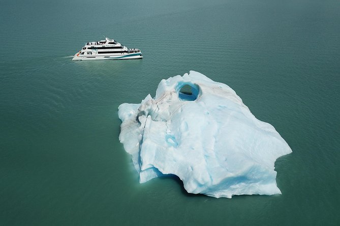 Gourmet Glaciers Navigation - Upsala Canal and the floating ice