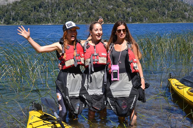 Half a day of kayaking on Lake Moreno in private service - A break with snacks and yerba mate