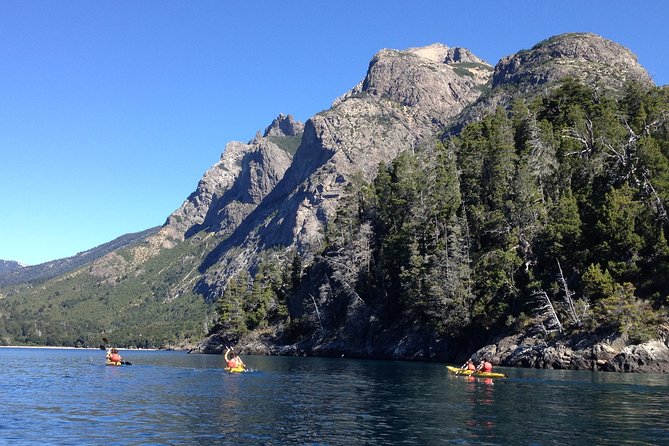 Half a day of kayaking on the Nahuel Huapi lake in private service - Why this half-day kayak trip works so well