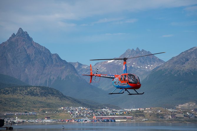 Helicopter Overflight - Landing in the Cordillera - A30 - What the helicopter experience feels like