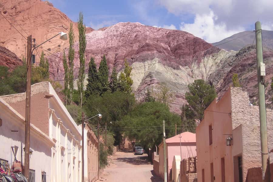 Humahuaca Valley Multicultural Tour from Salta - Maimará’s Paleta del Pintor closes the route