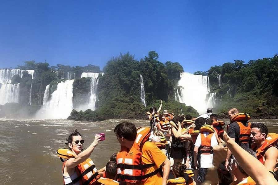 Iguazu Falls Argentinas Tour and Great Adventure Boat Tour - Walking the Devil’s Throat Circuit