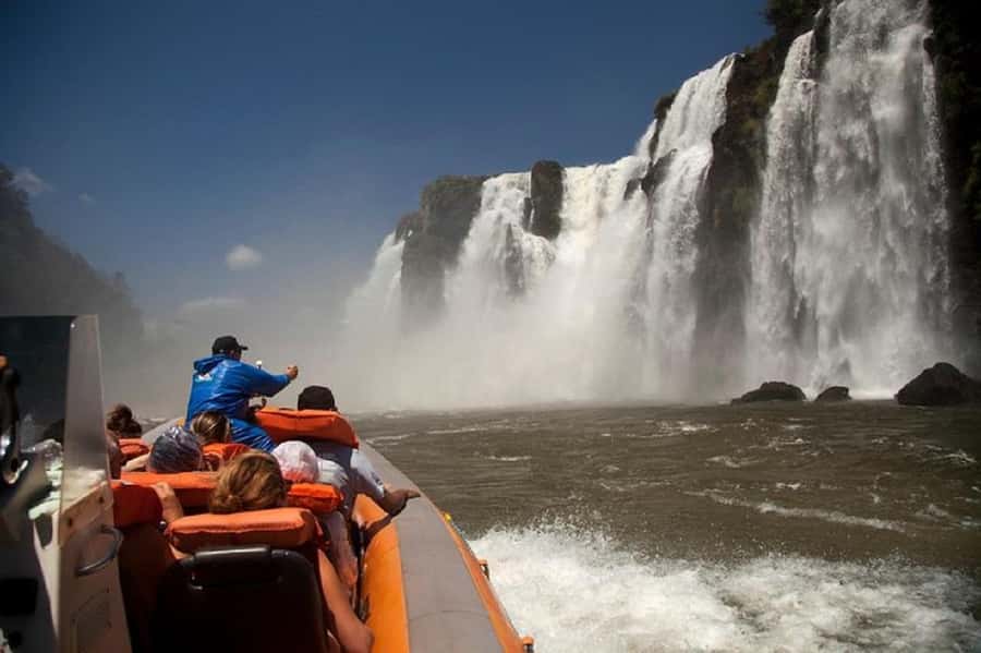 Iguazu Falls Argentinas Tour and Great Adventure Boat Tour - The Superior Circuit and its wider views