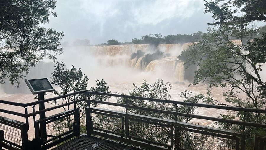 Iguazu Falls: Brazil & Argentina in One Day (Private) - Who should book this Iguazu day tour?