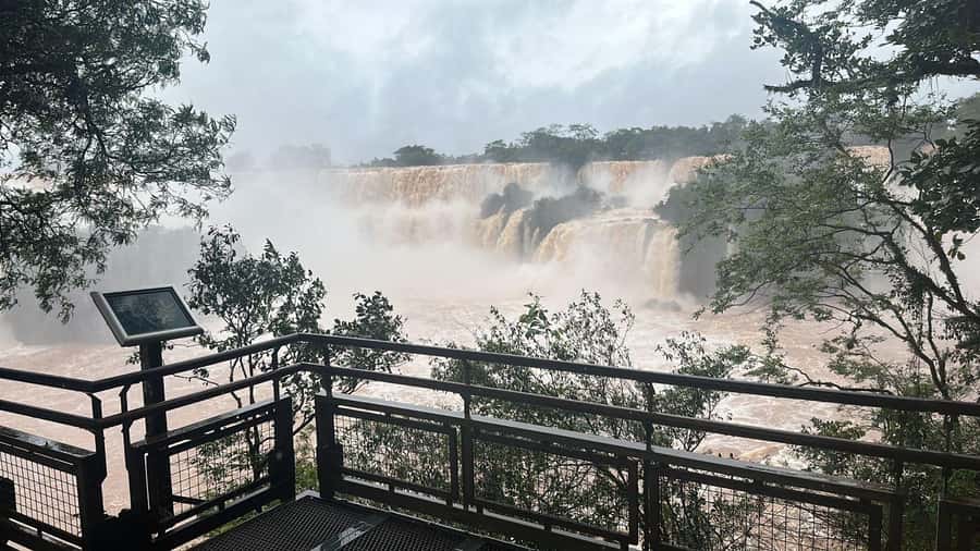 Iguazu Falls: Brazil & Argentina in One Day (Private) - Brazils 1,200-meter trail and wide views