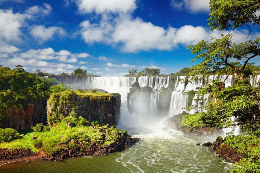 Iguazu Falls: Gran Aventura Boat and Argentinian Falls Tour - Who should skip this excursion?