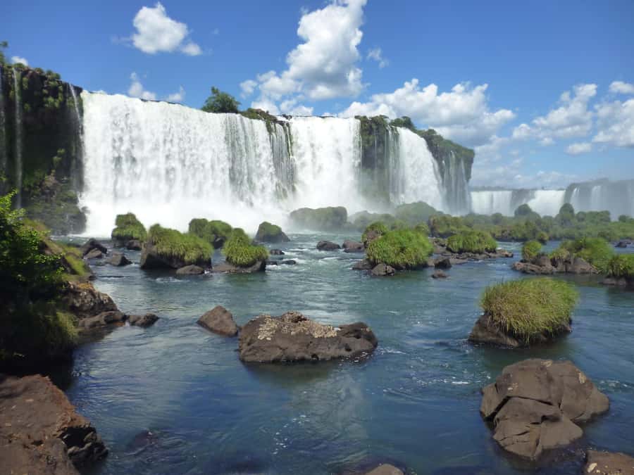 Iguazu in 2 Days: Argentina & Brazil Sides of Iguazu Falls - Guides, languages, and how the day works