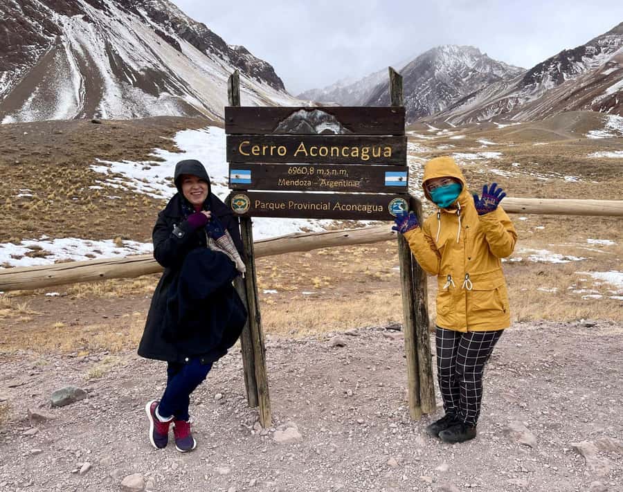 Mendoza: Aconcagua, Uspallata & Puente del Inca Day Trip - Leaving Mendoza beside the Mendoza River