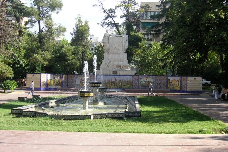 Mendoza: City tour with visit to General San Martin Park - Malvinas Argentinas Stadium and a Local Sporting Memory