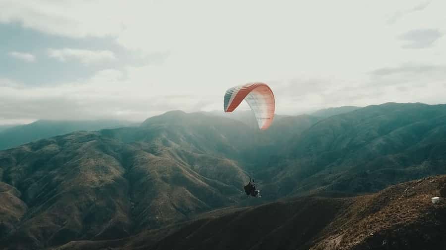 Mendoza: Paragliding Tandem Flight with Instructor - Photos and video without holding your phone