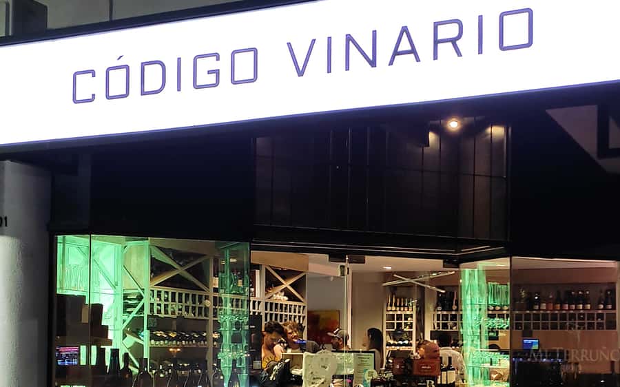 Mendoza: Premium Wine Tasting - Finding Código Vinario and settling in