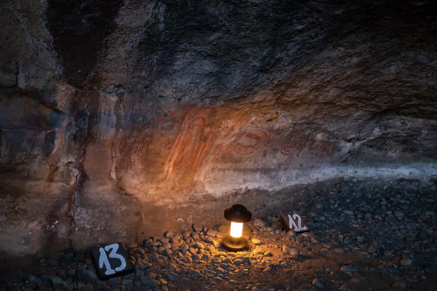 NATIVE EXPERIENCE - LAKES AND CAVERNS - Guides, Languages, and the Pace of the Visit