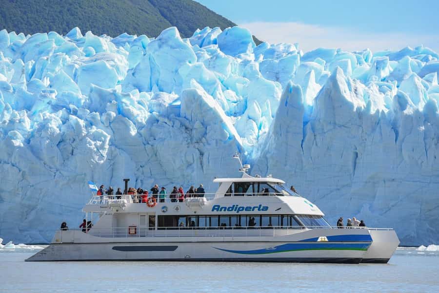 Nautical Safari: Navigate and feel the energy of the Perito Moreno Glacier. - What this one-hour boat trip actually adds