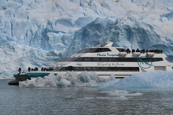 Perito Moreno boat tour from El Calafate: Glaciares Gourmet - Four decks and two ways to watch the ice