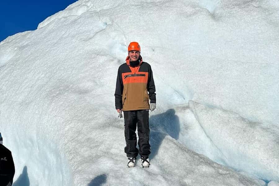 Perito Moreno Full Day Minitrekking with Transfer & Walkways - One Hour at the Perito Moreno Walkways
