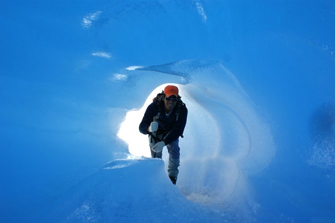 Perito Moreno Glacier Big Ice Tour from El Calafate - Navigation in front of the glacier