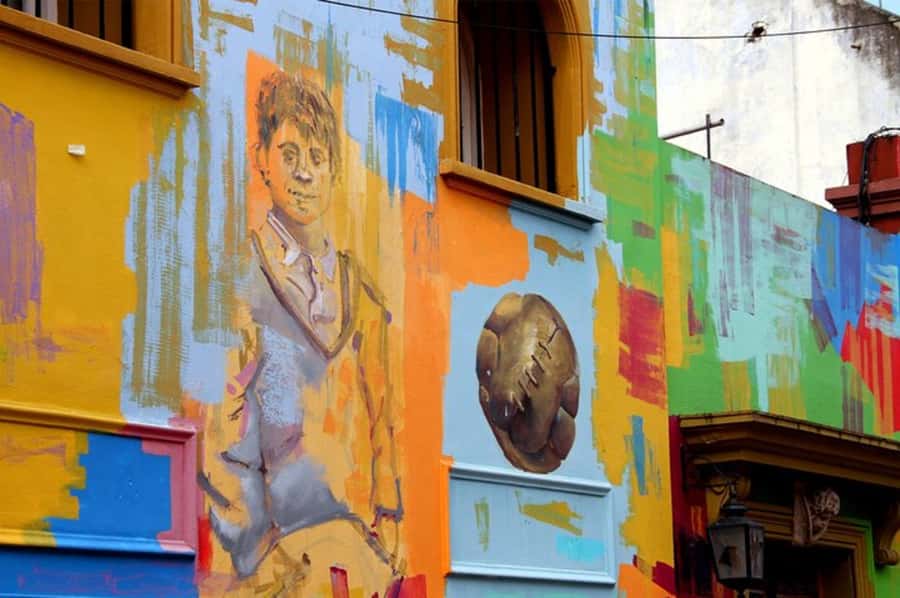 Premium Argentinian Wine and Malbec Tasting & Urban Art Tour - Argentine wine from Malbec to Torrontés