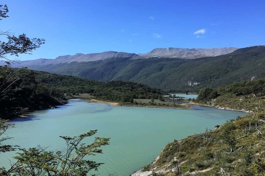 Private Experience "Tierra del Fuego" National Park - Green Lagoon and the route through the park