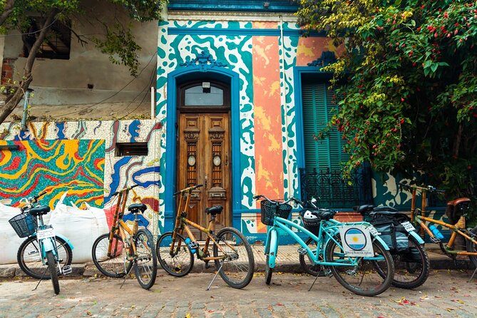 Private Off the Beaten Path: Hidden Urban Art Bike Tour - Starting in San Telmo and getting ready to ride