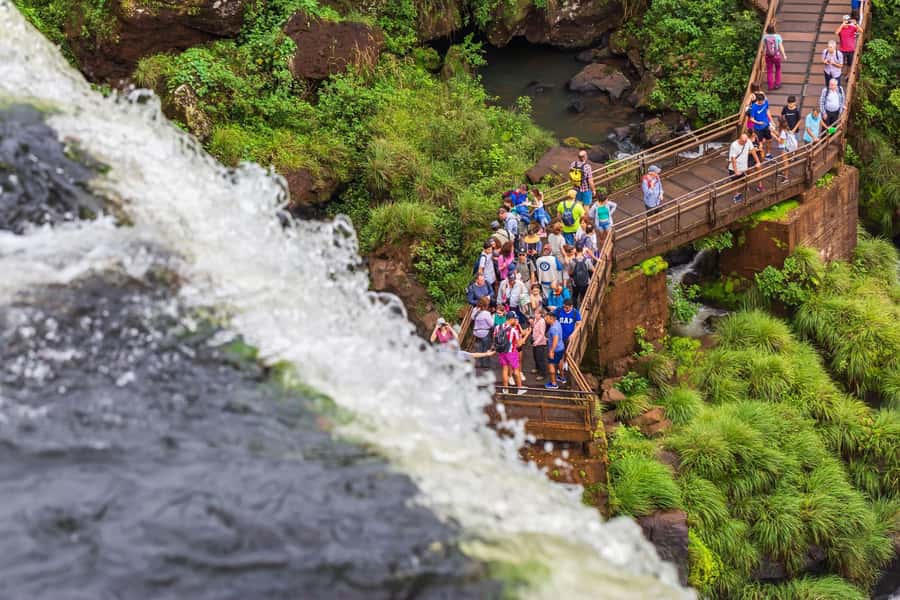 Puerto Iguazu: Iguazu Falls Boat Tour and Gran Aventura - Key points at a glance