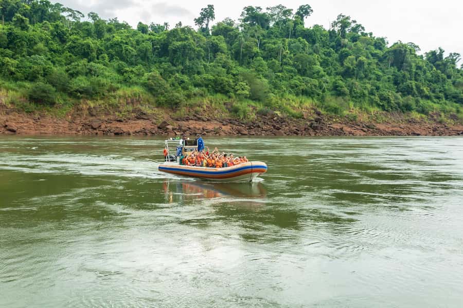Puerto Iguazu: Iguazu Falls Boat Tour and Gran Aventura - San Martin Island and the end of the ride