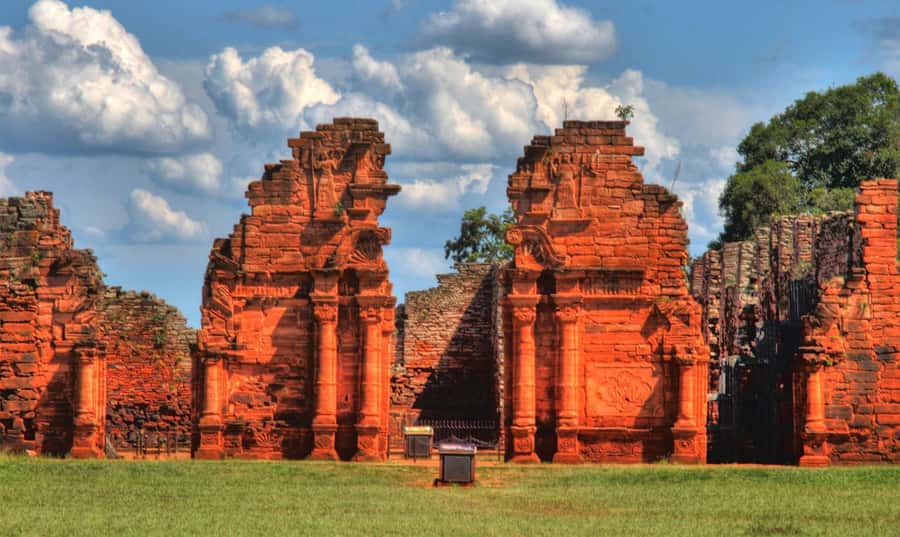 Puerto Iguazu: San Ignacio Mission and Wanda Mines Tour - San Ignacio Mission and the story in the stone