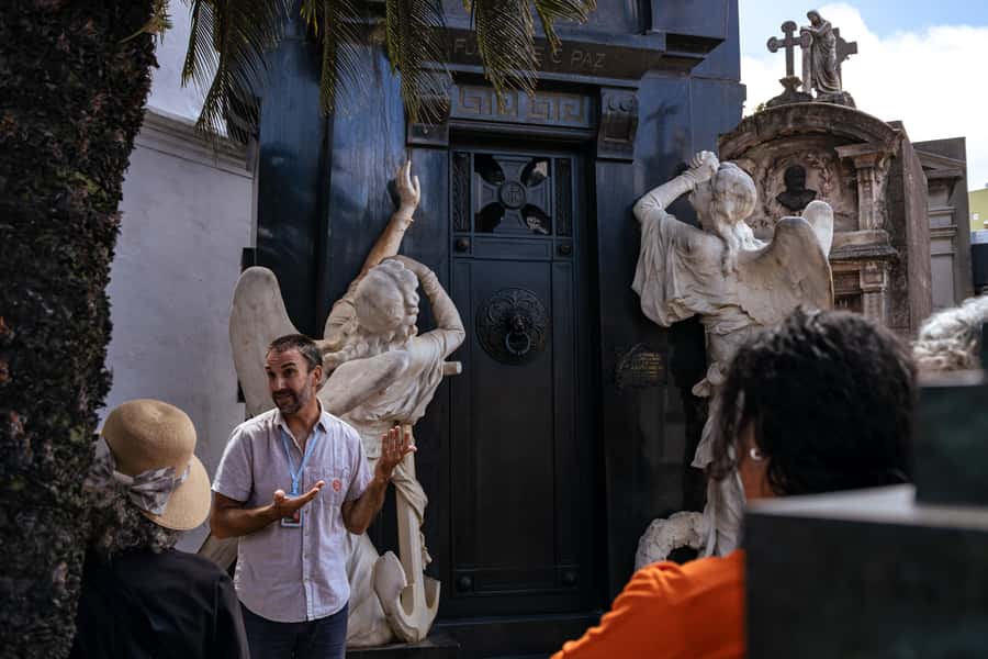Recoleta Cemetery - Small Group Tour of History & Secrets - Why Recoleta Cemetery Is More Than a Famous Tomb