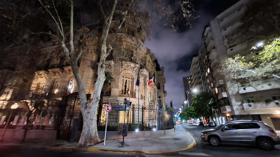 Recoleta Walking Tour and Live Jazz Show - Iglesia del Pilar and La Recoleta Cemetery
