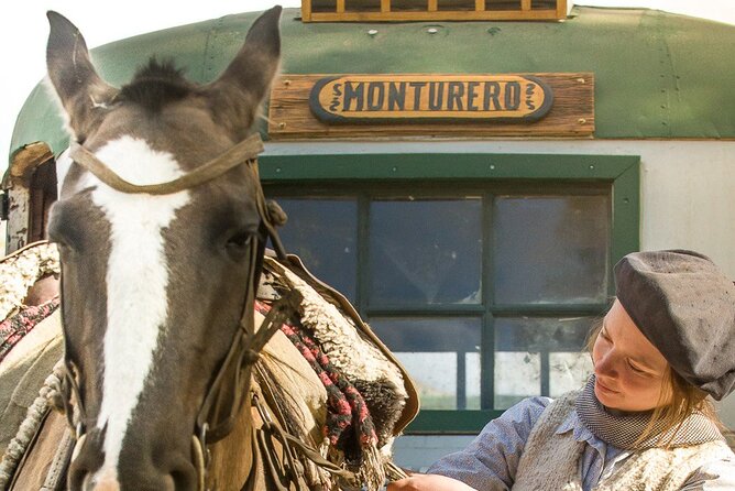 Ride Experience - Canyons & Mounts - Starting at Estancia 25 de Mayo at 9:30 a.m.