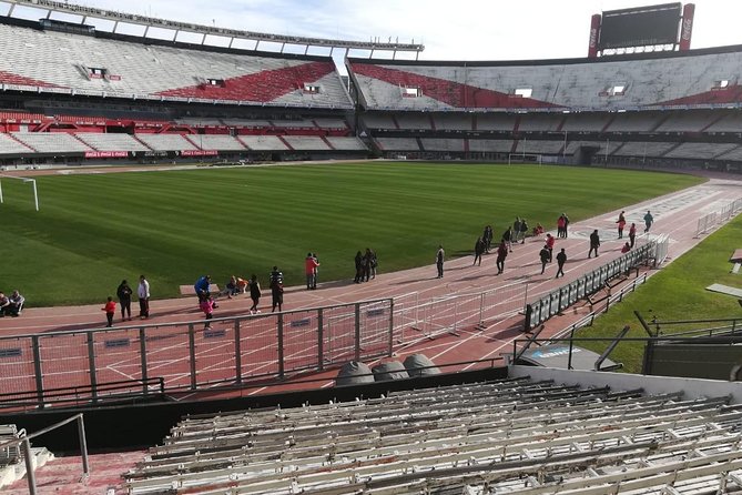 River Plate Monumental Stadium and Museum Guided Tour - Meeting the guide in Núñez