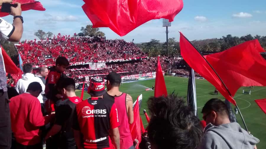 Rosario: Newell's Old Boys Football Match and Messi Tour - Who will enjoy this experience most?