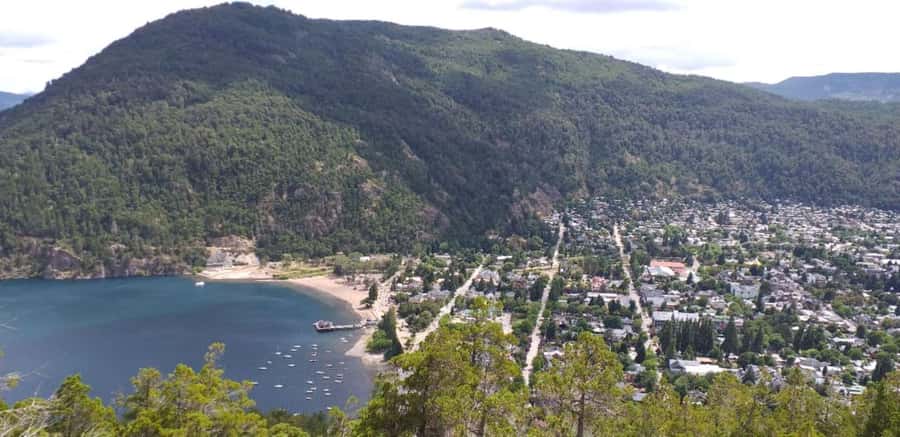 San Martin de los Andes along the Route of the 7 Lakes - Leaving Bariloche for Puerto Manzano