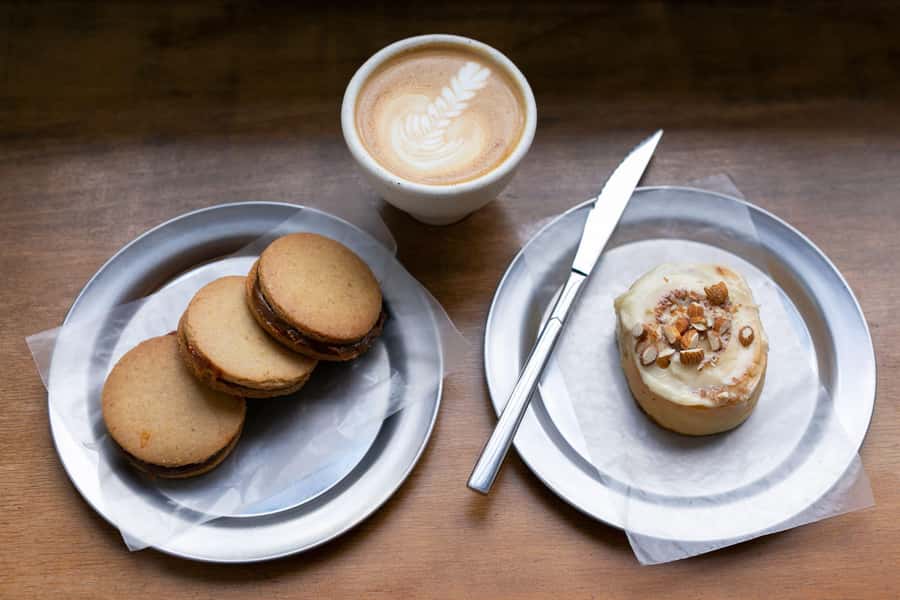 San Telmo: Historical Guided Tour with Street Food & Drinks - Timing, Price, and Practical Details