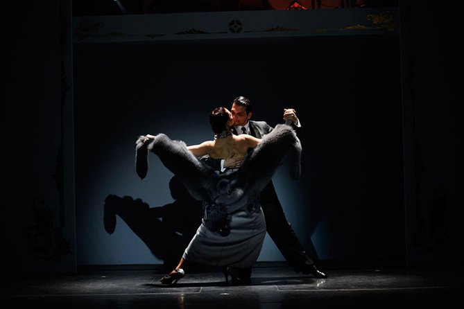 Tango Show at Café de los Angelitos, with Optional Dinner - How touristy is the experience?