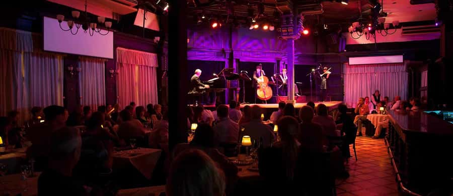Tango Show at El Querandi with optional Dinner - Inside El Querandi’s San Telmo setting