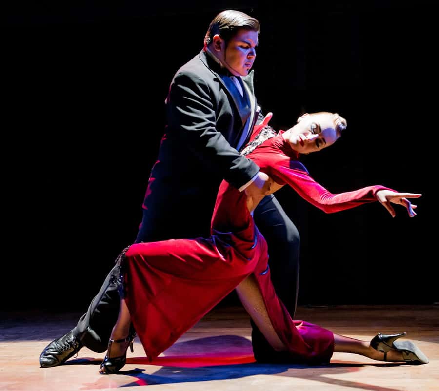Tango Show at El Querandi with optional Dinner - Choosing dinner: atmosphere first, food second