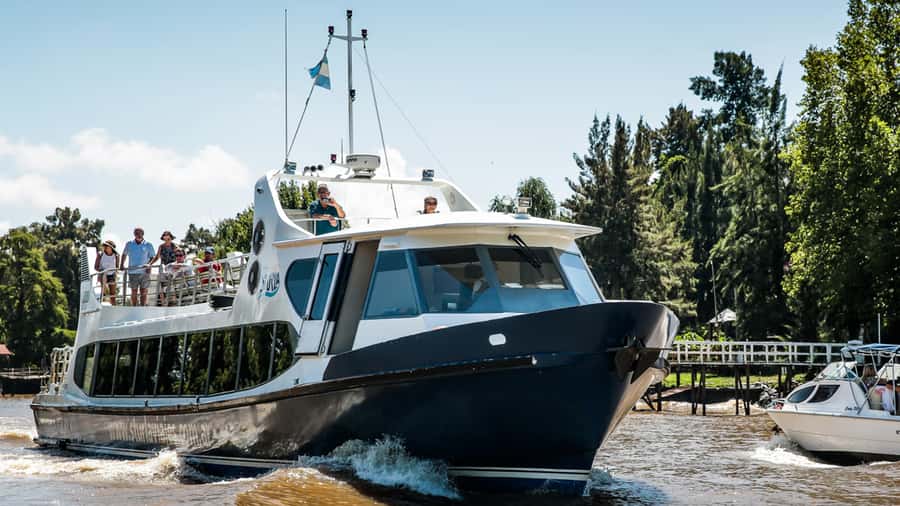 Tigre Full-Day Tour with Boat Ride - Crossing the Río de la Plata by boat