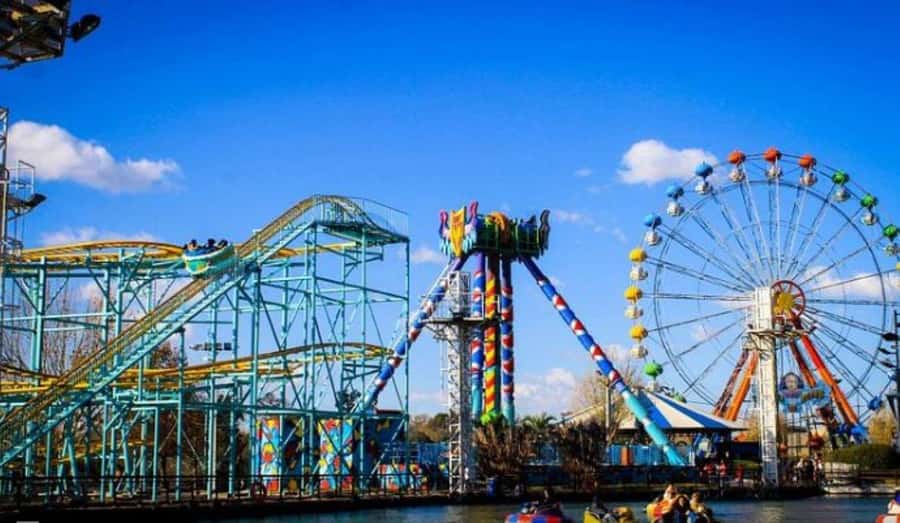 Tigre: Parque de la Costa Ticket & Transfers - Who will get the most from this outing