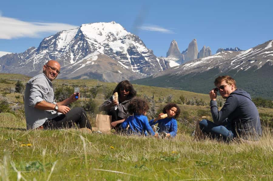 Torres del Paine Day Trip from El Calafate - Lunch at Phoe campsite and the Cuernos del Paine