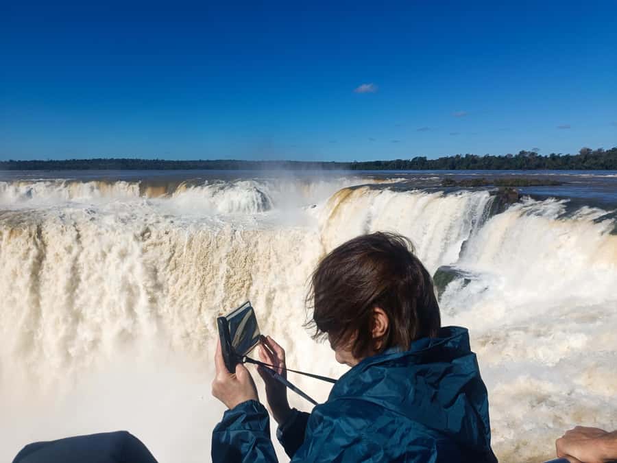 Tour Privado -Iguazú Falls Argentinean side + opção de barco - Walking the Upper Circuit, about 8 kilometers in total