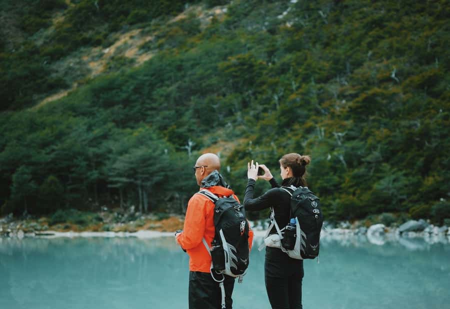 Trekking to Emerald Lagoon - Why Emerald Lagoon looks emerald